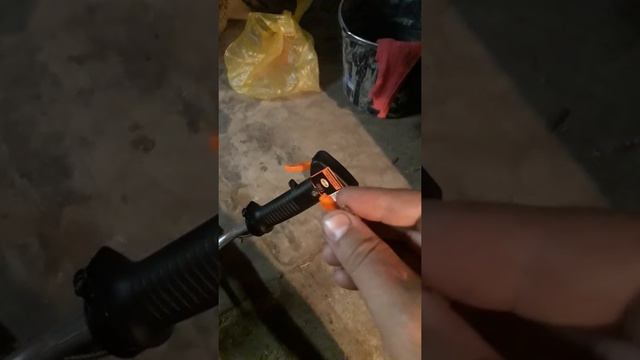 Если поломалась ручка газа на кусторезе