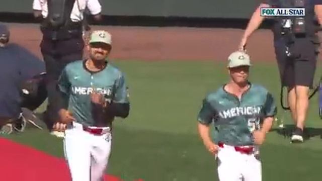 All-Star Game Intros! Watch the 2023 AL and NL All-Stars get introduced in Seattle! смотреть онлайн