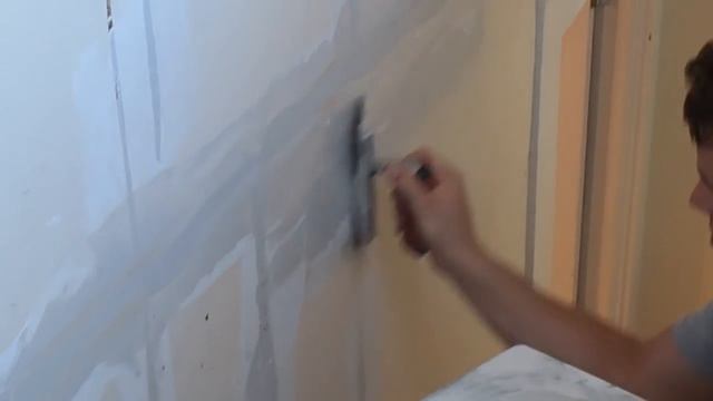 DIY Skim Coat Wallpaper & Painting Walls (Part 3) -Drywall Repair & Wall Preparation смотреть онлайн