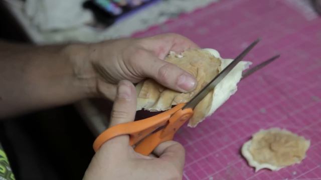 Greg Aronowitz builds 7 of 9 Borg Special FX Makeup смотреть онлайн