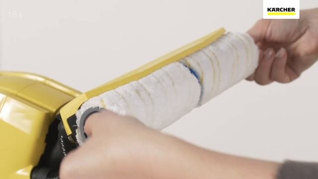 Как установить роликовые щетки на электрошвабру Karcher FC 5?