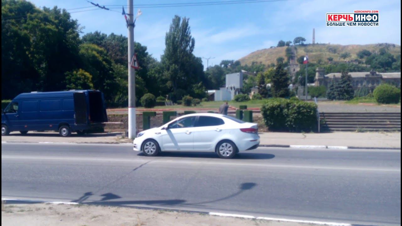 В Керчи устанавливать скульптуру "Город-Герой Керчь" смотреть онлайн