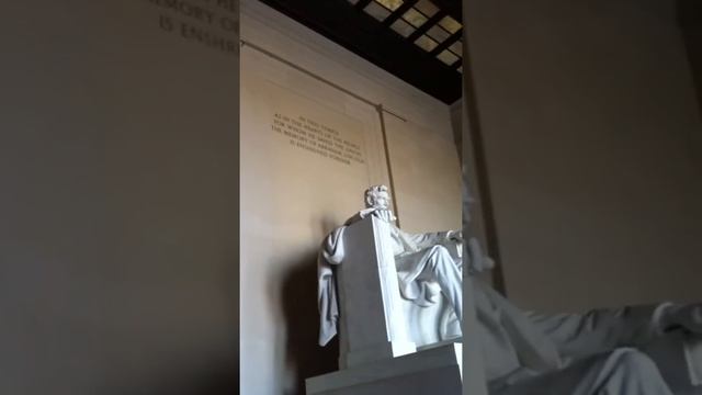 Lincoln Memorial - Lincoln Statue