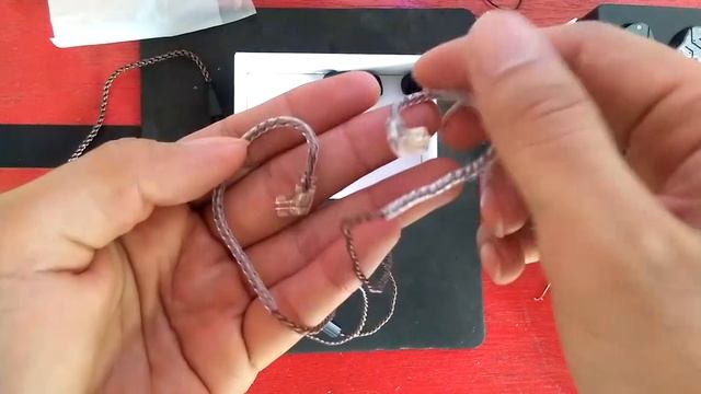 KZ ZSN Cyan/IEM | Unboxing смотреть онлайн