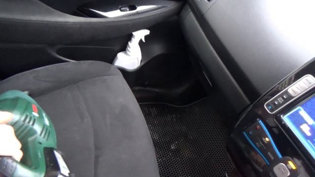 Беспроводной аккумуляторный пылесос (для автомобиля и не только) BOSCH PAS 18Li смотреть онлайн