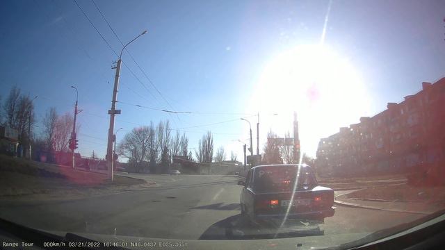 Луганск, ул. Линева, кв. Гаевого. 2022.03.21 смотреть онлайн