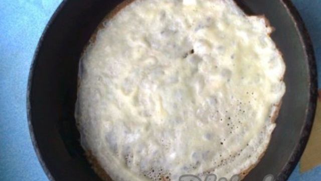 Блины на крахмале без муки. Блины на крахмале и молоке. Пельмени из миндальной муки. Блины на крахмале без муки. Блинчики на крахмале.