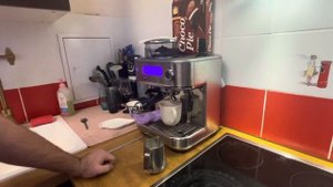 Готовим капучино как в кофейне!Обзор кофейной станции Kitfort 7113