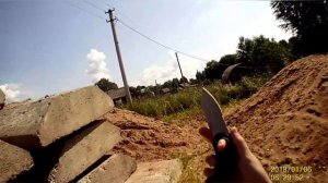 Дуэлька против ботика .Стендофф 2 в реальной жизни. (ножи и пистолет из фанеры)
