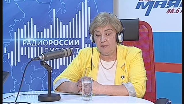 ПРЯМОЙ ЭФИР - вакцинация от разных инфекций, когда ставить сезонные прививки смотреть онлайн