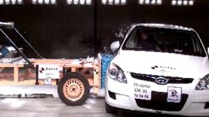 Hyundai i30 2008 ANCAP Crash Test (5 stars)