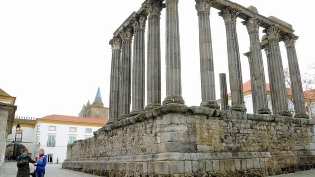 Римский храм. Храм Дианы. Португалия смотреть онлайн