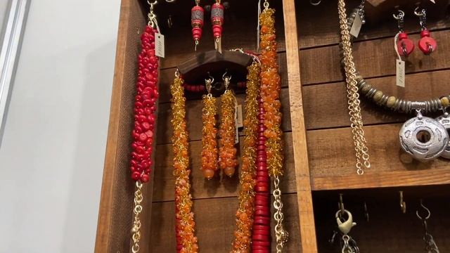 ВЫСТАВКА БИЖУТЕРИЯ ОТ ВИНТАЖА ДО НАШИХ ДНЕЙ. 2 ЧАСТЬ | Москва, Тишинка, 23-25 апреля 2021 смотреть онлайн