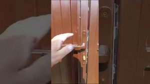 Демонтаж старой калитки и установка автоматических откатных ворот с встроенной каликтой. ЕМПК