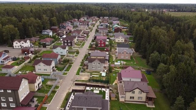 Обзор коттеджного поселка 