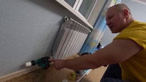 Замерзаем в Анапе! Про отопление второго этажа. Ставим насос.