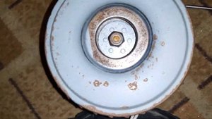 Необычный мотор в пылесосе Rolsen - а вскрыть то его как???