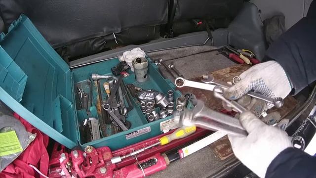 Какие инструменты нужны в машине смотреть онлайн