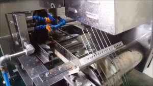 Линия филетирования (филетировки) сельди, скумбрии CHAMCO. Разделка на филе, отрезание головы