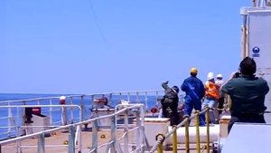 Спасение человека на море 1