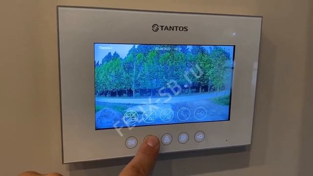 Автоматические ворота к домофону с управлением через смартфон