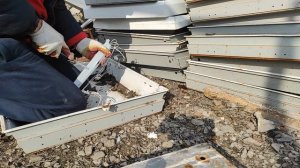 2500 рублей за 2 часа. Разбор светильников. Медь, металлолом.