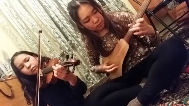 Скрипка+комуз OST В поисках мамы "Энекем ай" смотреть онлайн