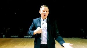 Жестовая песня "Прекрасное далёко". Исполняет Петрунин Дмитрий