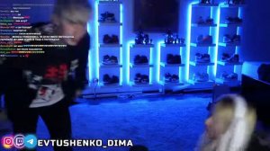 Дима Евтушенко Обнимает Симбочку