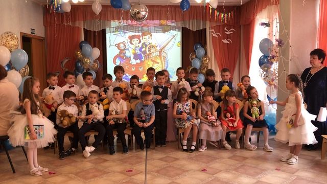 Песня «Школьный звонок» Л.Олифировой