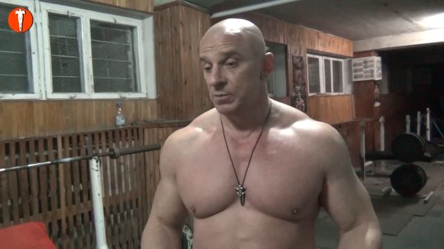 Плечей или плеч? Плечо плечу – рознь. Объём бёдер и объём бедра. Культуризм. Бодибилдинг смотреть онлайн