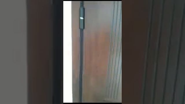 Установка двустворчатой металлической двери смотреть онлайн