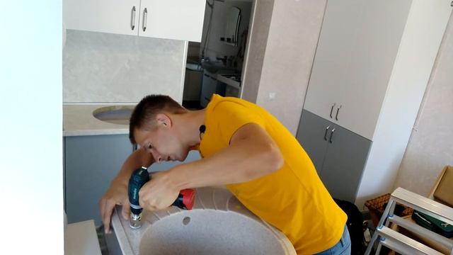 Как сделать отверстие в каменной мойке под смеситель