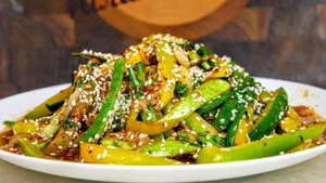 МАРИНОВАННЫЙ салат из КАБАЧКОВ. Как удивить гостей за 5 минут!