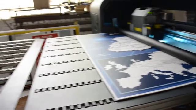 УФ печать на принтере HP Scitex FB500 смотреть онлайн