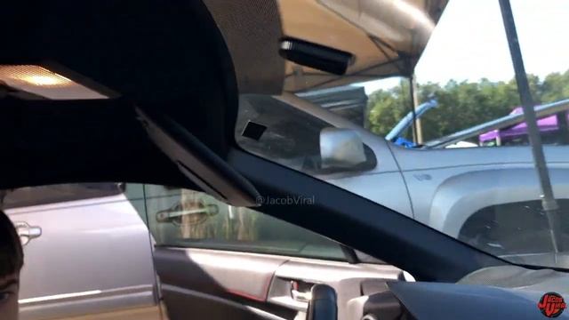 2 15S WALLED IN A SCION смотреть онлайн