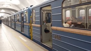 Отправление 6324 с станции "Площадь Восстания"