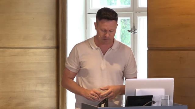 1. Innledning ved Guri Hjeltnes Innlegg av Eskil Pedersen, tidligere AUF leder смотреть онлайн