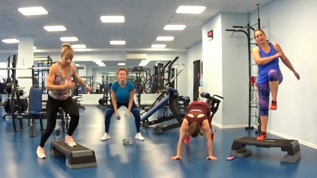 Кардио - продолжаем бёрпи челлендж вопреки всему! Интервальная тренировка средней интенсивности смотреть онлайн