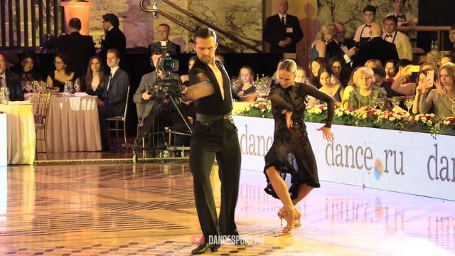 Pavel Zvychaynyy - Oxana Lebedew GER | Pasodoble | WDC Professional Latin 2019 смотреть онлайн
