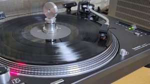 technics sl-1200mk5 audio technica at-vm95sh yamaha ca-r1