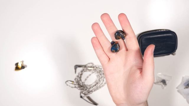 Dunu SA6 Review | The Baby U12T смотреть онлайн