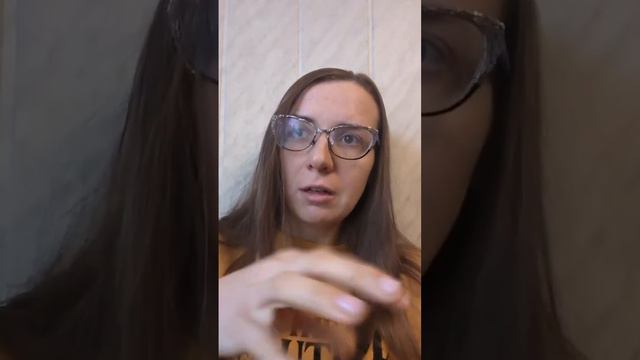 Собака грызет подстилку и сосет подстилку? смотреть онлайн