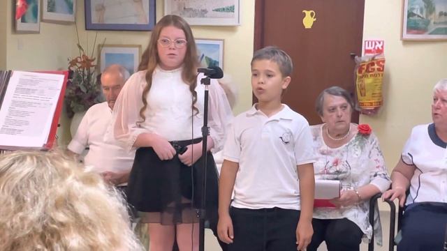 Пусть всегда будет солнце! Лёва и Даша солисты. смотреть онлайн