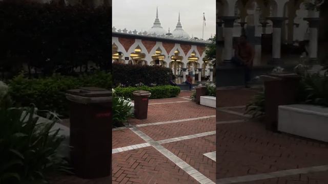 Malaysia grand mosque