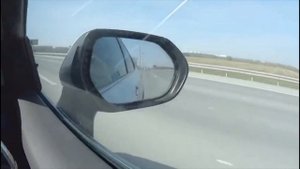 Camry 3.5 v70 vs Mercedes-Benz e212 2.0t