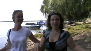 Лейла-Ханум-Джан с песней "Ойнама, шикидим!" на Волге