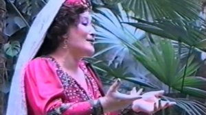 «Къыналы пармакъ» (кр.тат. «пальцы в хне») - народная крымскотатарская песня