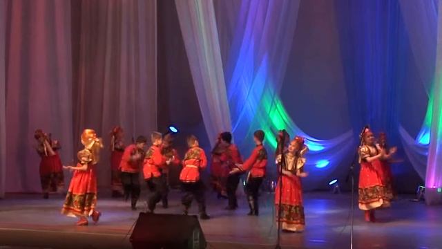 "Хохлома ".Народный ансамбль танца "Волжские узоры".ДК "Октябрь"г.Волжский смотреть онлайн