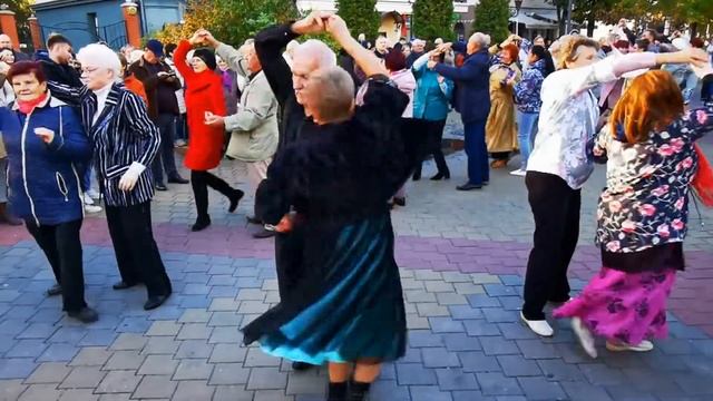 Разучиваем Танец ПАДЕСПАНЬ! Маэстро Валерий КОВАЛЬ!